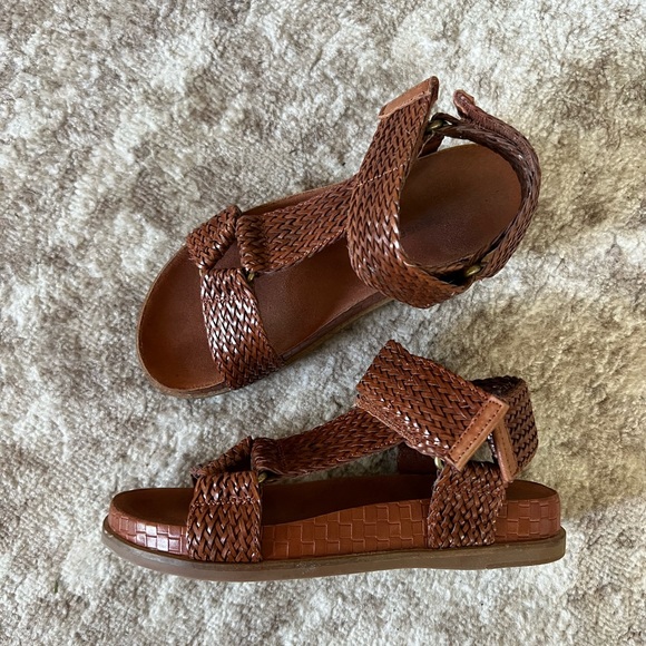 Kelsi Dagger Shoes - Kelsi Dagger | Spark Cognac Woven Sandal sz 6.5